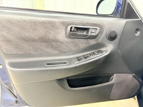 Used 1997 Acura Integra LS image 11