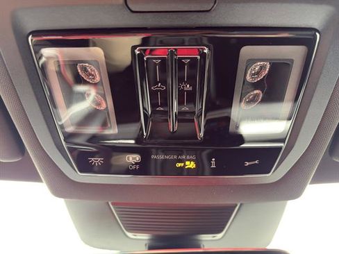 New 2026 Volkswagen Tiguan SE R-Line image 22