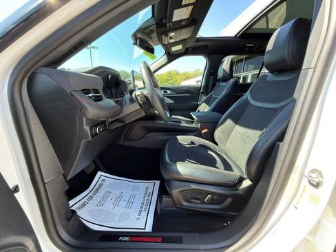 Used 2025 Ford Explorer ST w/ Sun And Sound Package image 22