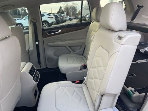 New 2026 Volkswagen Atlas SE image 24