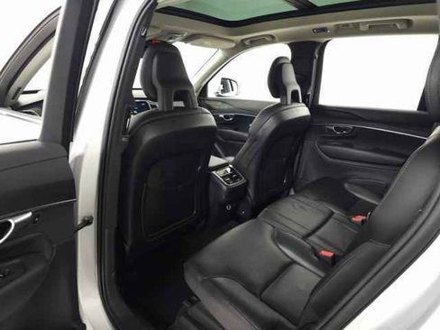 Used 2020 Volvo XC90 T5 Momentum w/ Protection Package image 35