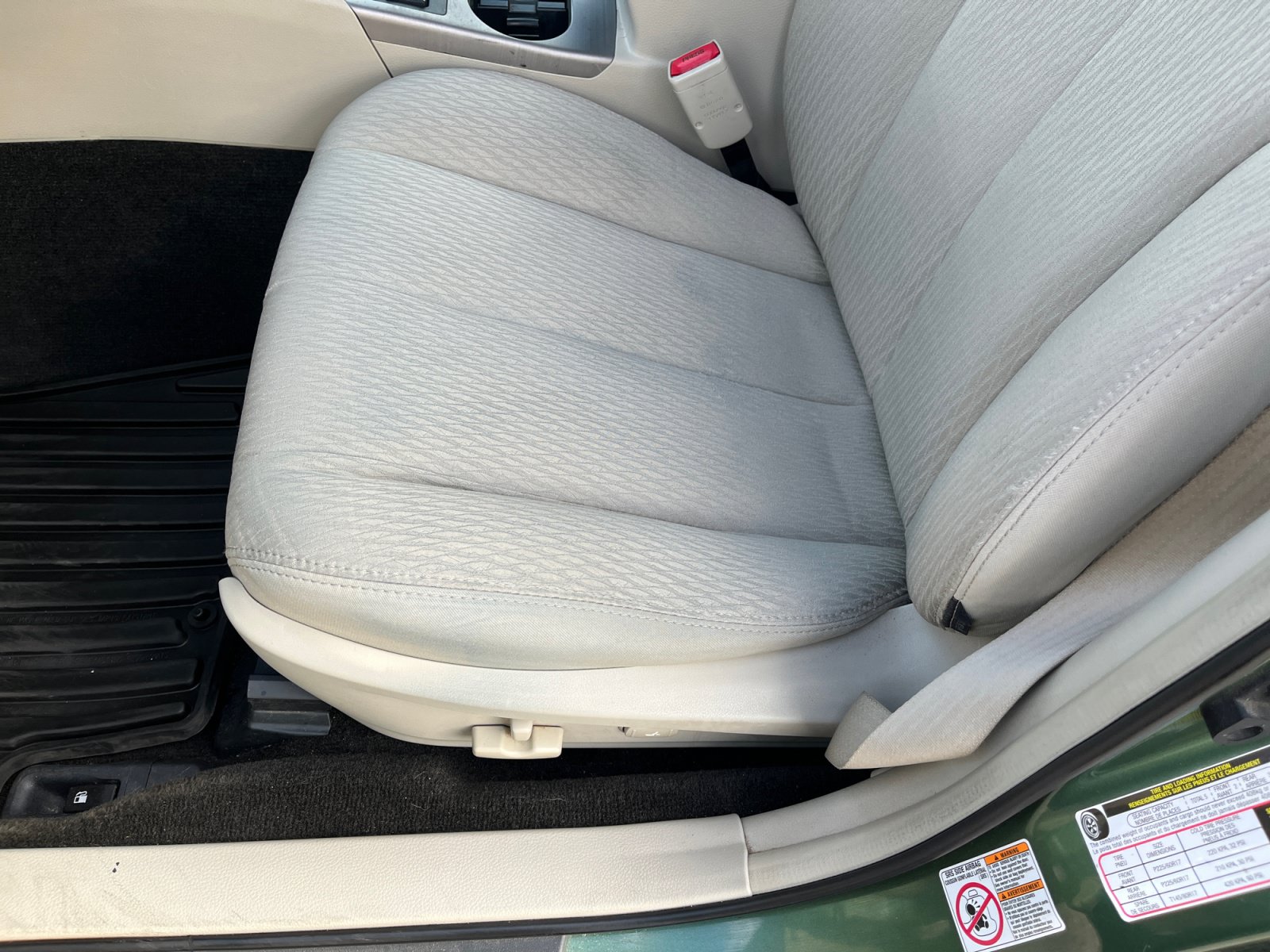 Used 2011 Subaru Outback 2.5i Premium AWD/4WD image 14