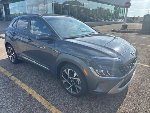 Certified 2023 Hyundai Kona Limited AWD/4WD image 4