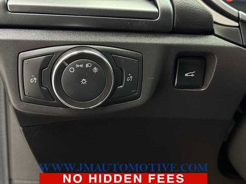 Used 2016 Ford Fusion SE image 31