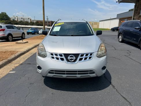 Used 2015 Nissan Rogue S w/ Convenience Package FWD image 2