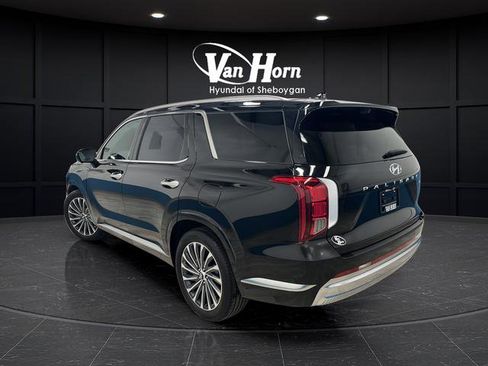 Used 2024 Hyundai Palisade Calligraphy image 5