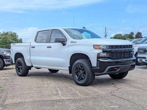 Used 2021 Chevrolet Silverado 1500 Custom Trail Boss AWD/4WD image 2