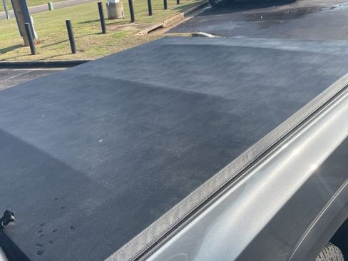 Used 2025 Nissan Frontier PRO-4X w/ Pro Premium Package image 11