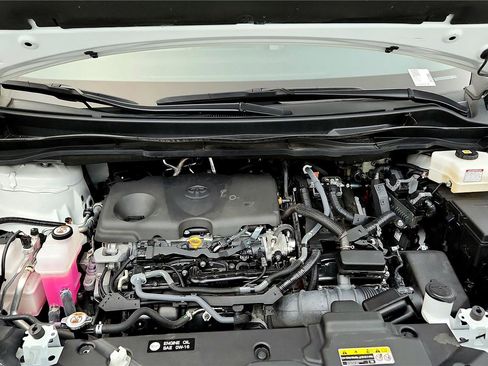 Certified 2024 Toyota Sienna XLE image 15