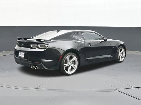 Used 2019 Chevrolet Camaro SS RWD image 16