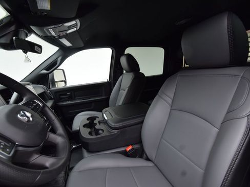 New 2026 RAM 3500 Tradesman AWD/4WD image 41