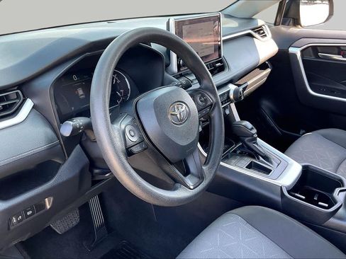 Used 2024 Toyota RAV4 XLE FWD image 18