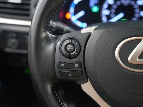 Used 2017 Lexus CT 200h FWD image 35
