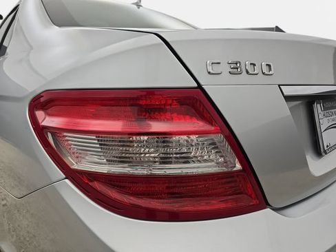 Used 2009 Mercedes-Benz C 300 Sedan image 33