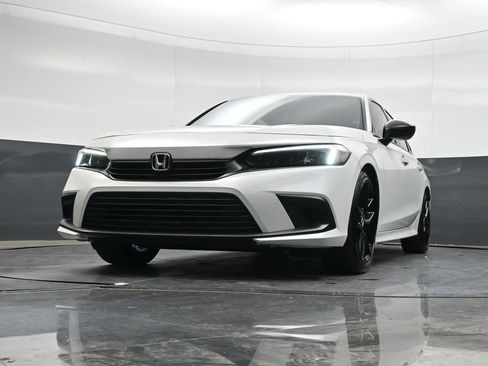 Used 2024 Honda Civic Sport image 27