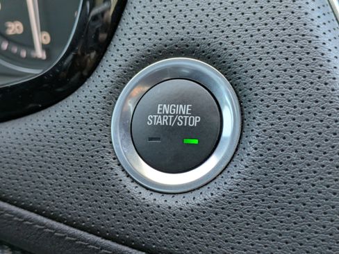 Certified 2024 Cadillac XT5 Sportv w/ Technology Package image 31