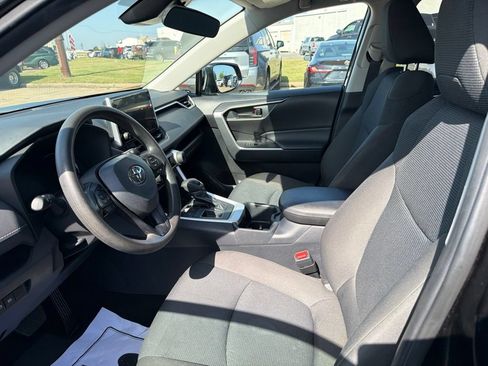 Used 2025 Toyota RAV4 LE FWD image 2