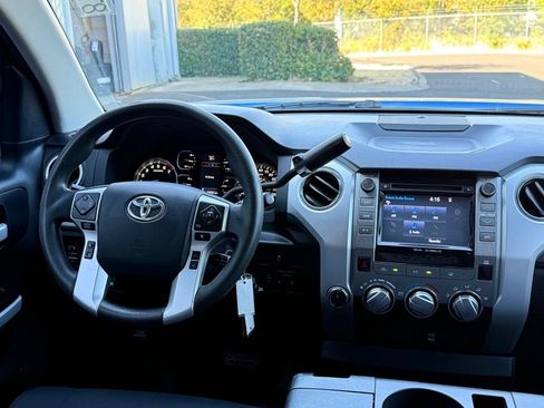 Used 2018 Toyota Tundra SR5 AWD/4WD image 53