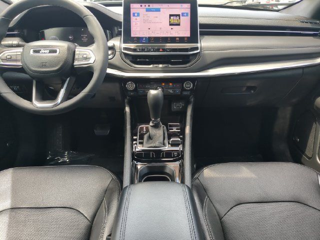 Used 2023 Jeep Compass High Altitude AWD/4WD image 16