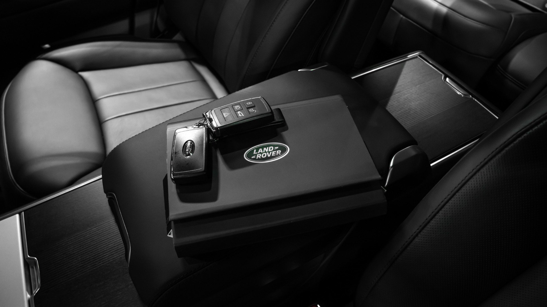 Used 2025 Land Rover Range Rover Long Wheelbase Autobiography AWD/4WD image 83