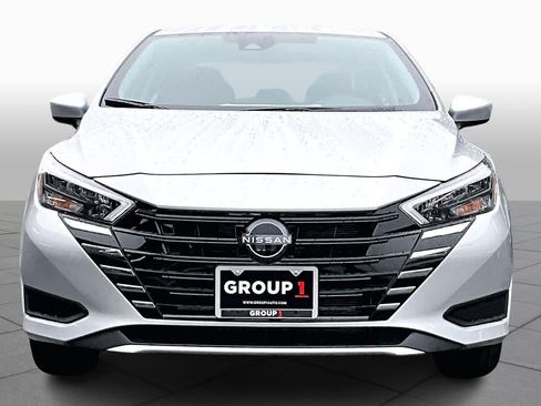 Used 2025 Nissan Versa SV w/ Trunk Package FWD image 3