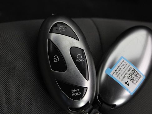 Certified 2024 Hyundai Elantra SEL FWD image 28