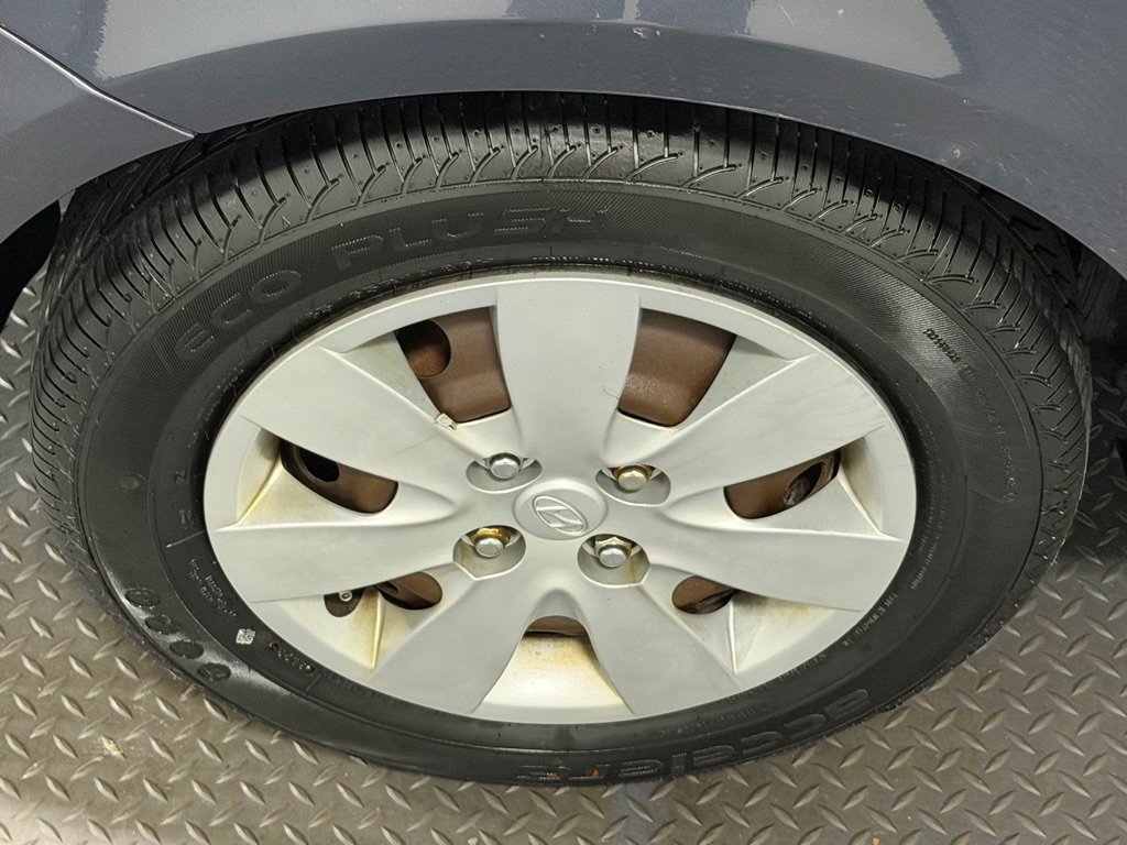 Used 2008 Hyundai Accent GS FWD image 16