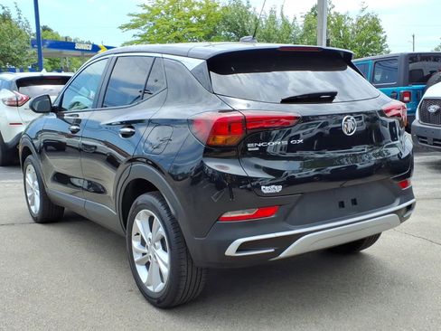 Used 2023 Buick Encore GX Preferred w/ Cold Weather Comfort Package AWD/4WD image 5