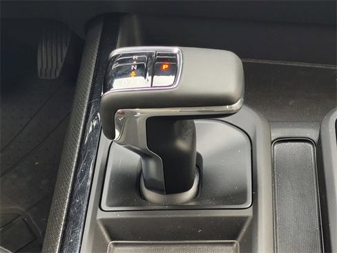 Used 2025 Chevrolet Silverado 1500 ZR2 w/ Technology Package image 16