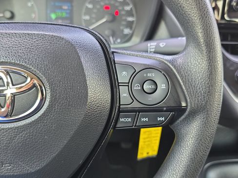 Used 2023 Toyota Corolla LE FWD image 17