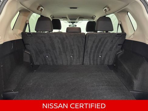 Certified 2025 Nissan Rogue SV AWD/4WD image 38