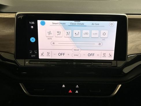 New 2026 Volkswagen Atlas SE image 32