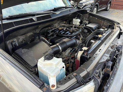 Used 2012 Toyota Tundra 4x4 CrewMax image 22