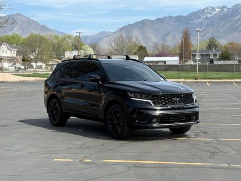 Used 2022 Kia Sorento SX image 3
