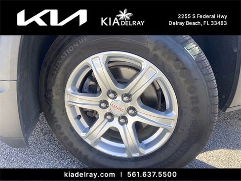 Used 2019 GMC Acadia SLE image 28