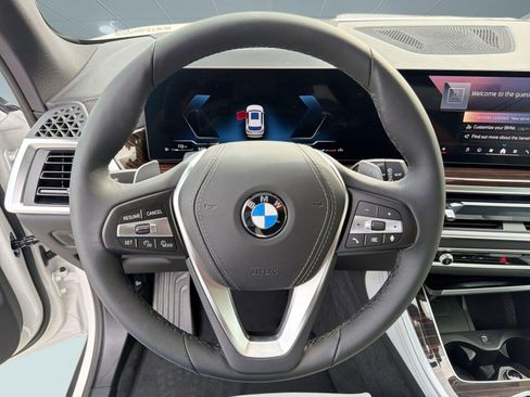 New 2026 BMW X5 xDrive40i w/ Premium Package AWD/4WD image 16