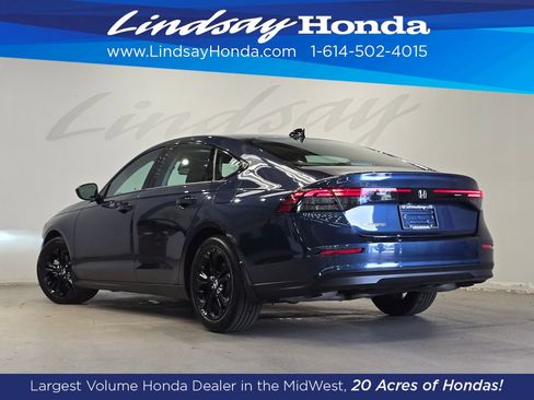 Used 2025 Honda Accord SE image 4