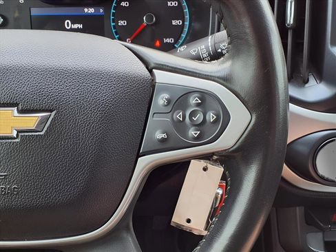 Used 2019 Chevrolet Colorado LT w/ LT Convenience Package image 8