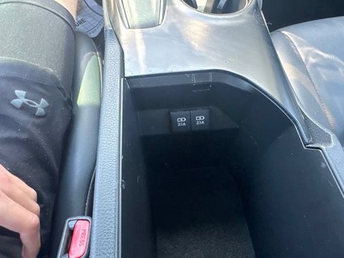 Used 2020 Toyota Camry SE FWD image 47