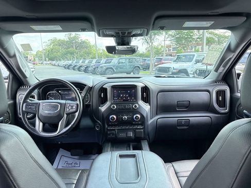 Used 2021 GMC Sierra 1500 Denali w/ Denali Ultimate Package AWD/4WD image 29