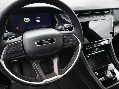 New 2026 Jeep Grand Cherokee Altitude image 29