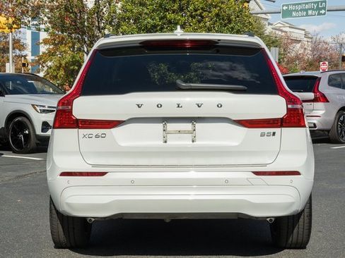 Certified 2022 Volvo XC60 B5 Momentum w/ Climate Package image 5