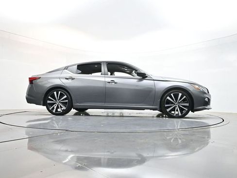 Used 2020 Nissan Altima 2.5 SR FWD image 49
