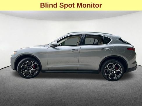 Used 2019 Alfa Romeo Stelvio Ti Lusso w/ Quick Order Package 22X Lusso AWD/4WD image 6