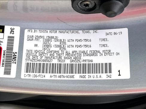 Used 2019 Toyota Tacoma SR5 image 32