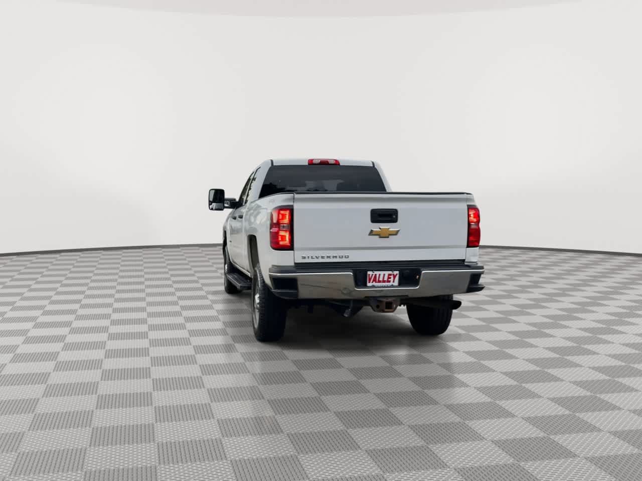 Used 2019 Chevrolet Silverado 2500 W/T AWD/4WD image 7
