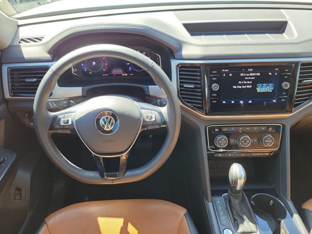 Used 2020 Volkswagen Atlas SEL R-Line AWD/4WD image 17