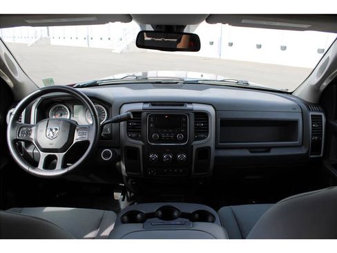 Used 2017 RAM 2500 Tradesman w/ Chrome Appearance Group image 10