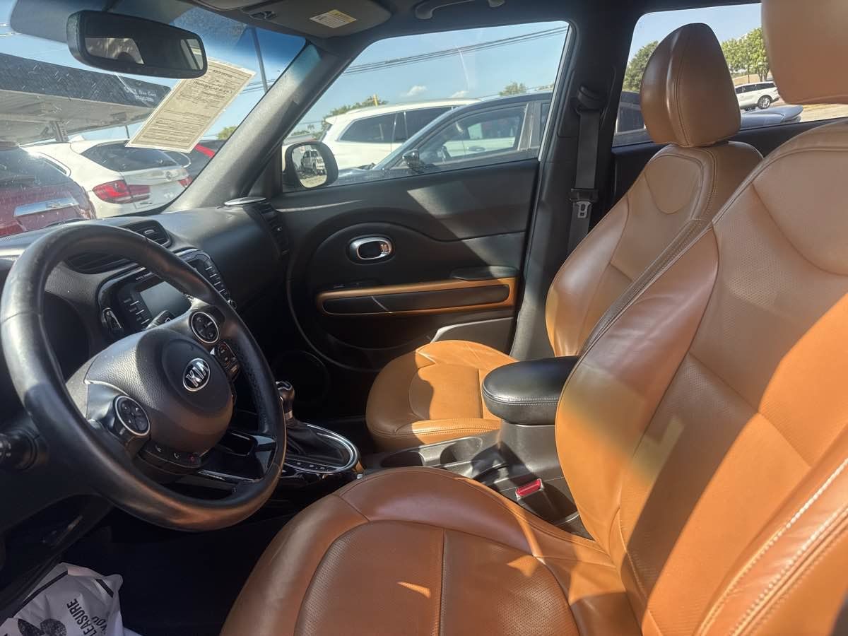 Used 2015 Kia Soul ! w/ Sun & Sound Package FWD image 5