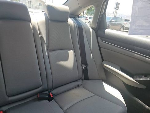 Used 2019 Honda Accord EX image 13
